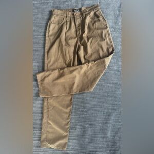 Urban Outfitters Men’s Chino Pants – Brown – Size 30W x 32L – NEW